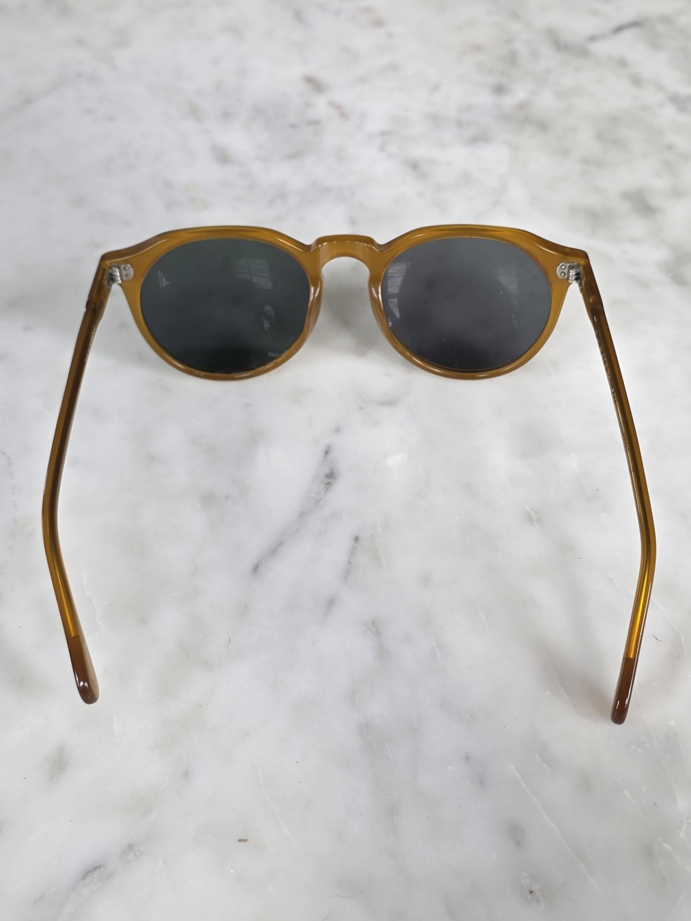Raen Gold Round Frame Women's Polarized Sunglasses - Picture 5 of 5